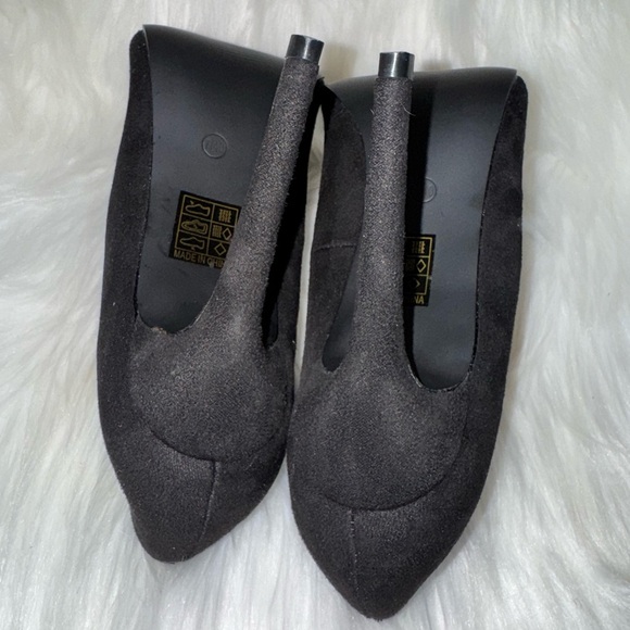 Boohoo Classic Black Pointed Heels Size 9 - Picture 8 of 9